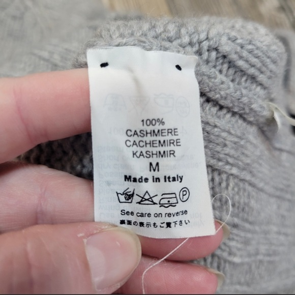 BP Studio Grey Turtleneck Sweater Medium - Picture 3 of 6